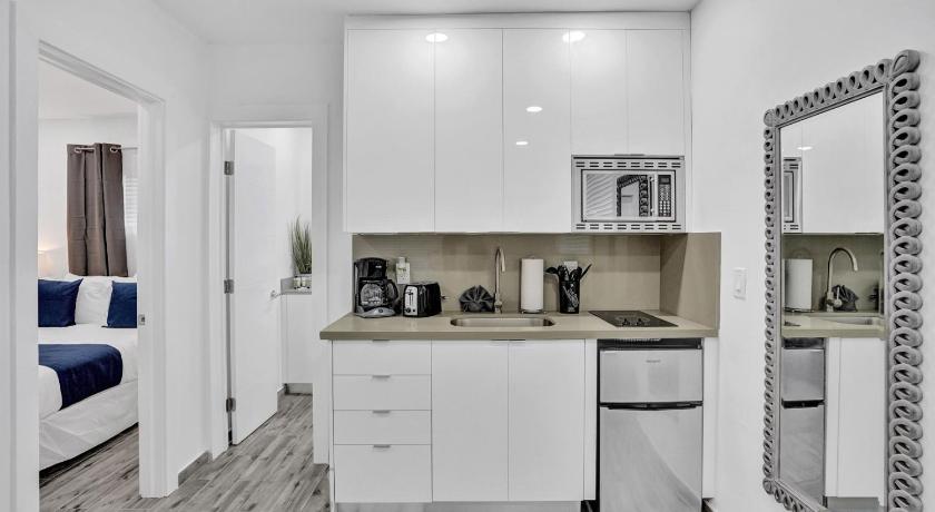 ハリウッド (FL) Cozy studio wbeach boardwalk steps kitchen 4つ星 宿泊施設 レストラン