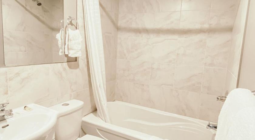Hinton Highway Inn photo