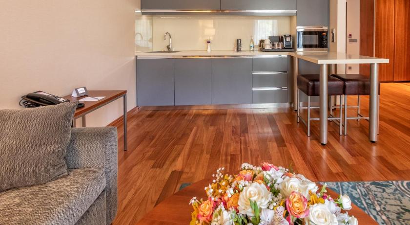 Image of 1 Bedroom Suite 3