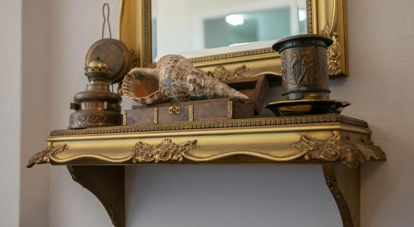 Aphrodite Art Hotel Aegina photo