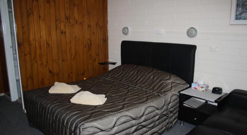 Nhill Oasis Motel — Hotel in Nhill