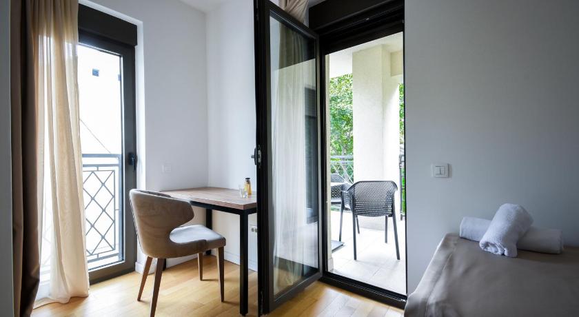 Hotel LoRa photo