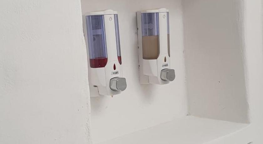 Image of Standard Twin Room with Garden View 8