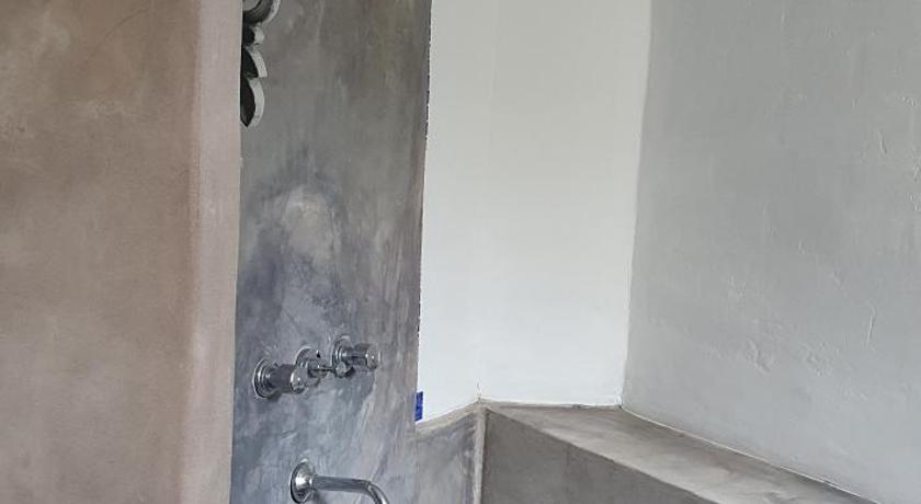 Image of Double Room with Garden View 16