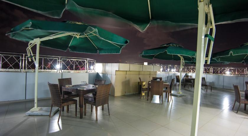 Euro Hotel And Apartments photo