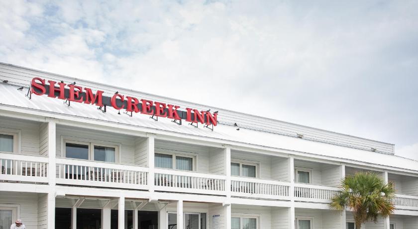 Shem Creek Inn photo