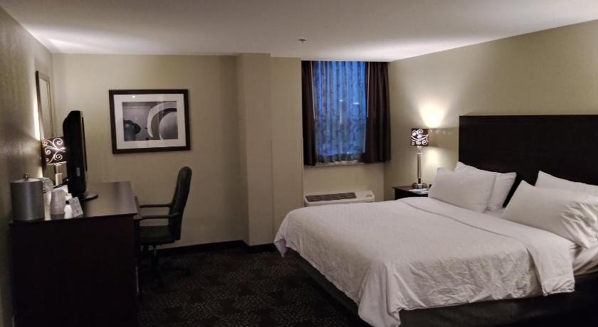 Holiday Inn Express Pittsburgh West - Greentree