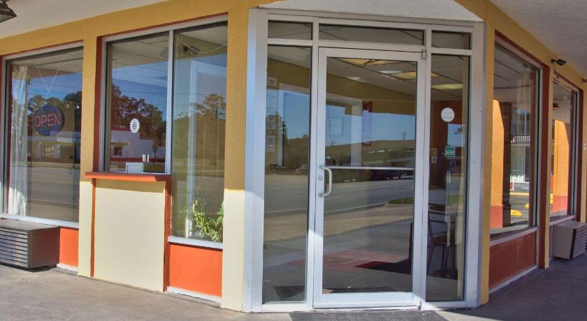 Econo Lodge — Hotel in Donalsonville (GA)