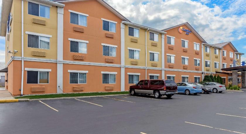 Comfort Inn Gurnee near Six Flags