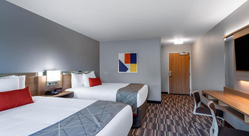 Microtel Inn & Suites by Wyndham Amsterdam