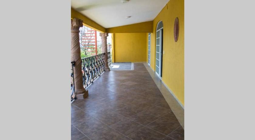 CUERNAVACA Casa completa de lujo, piscina climatizada photo