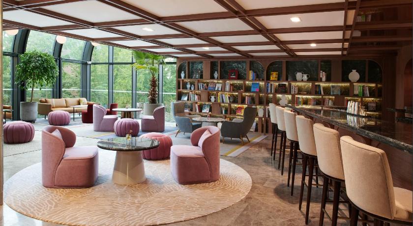 서울 몬드리안 서울 이태원 (Mondrian Seoul Itaewon) 5성급 호텔 레스토랑