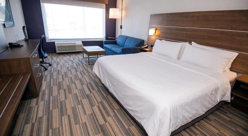 Holiday Inn Express Red Deer North