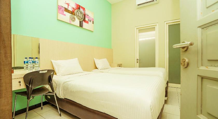 Image of Deluxe Twin Room 0