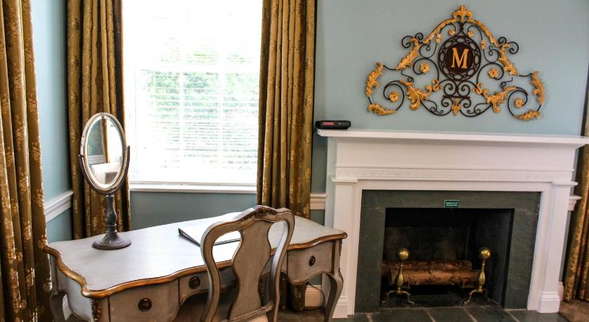 Providence Manor House Bed & Breakfast photo