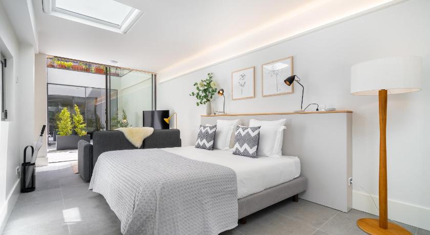 Porto Canto De Luz - Luxury Maison 4-Star Hotel lobby