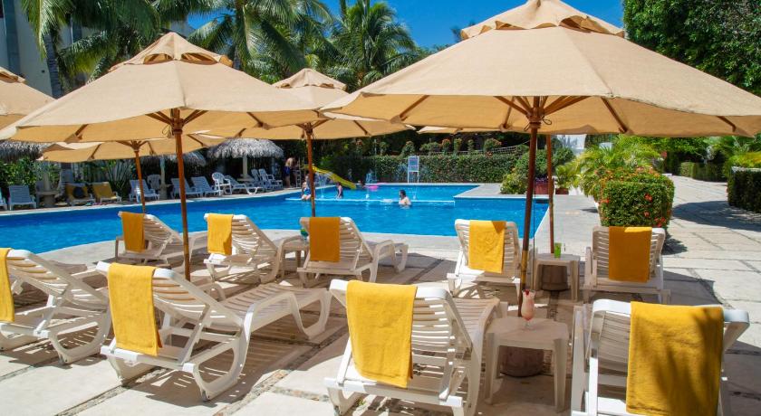 Hotel Castillo Huatulco & Beach Club