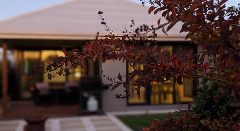 Red Lotus Retreat — Hotel in Mudgee