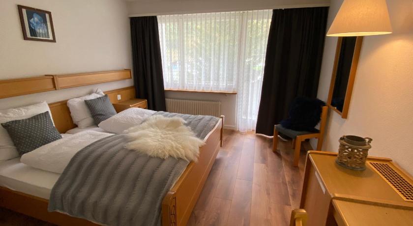 Hotel Lodge Inn photo