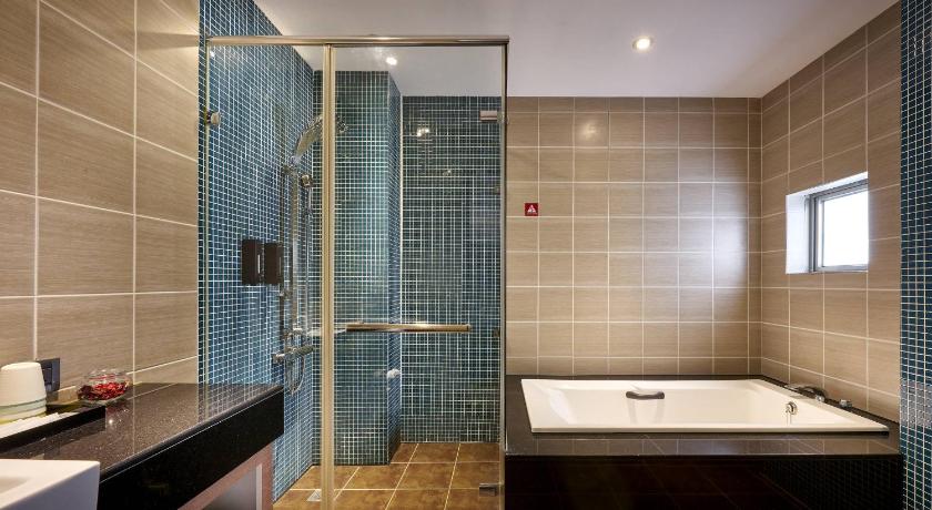 OURSEA HOTEL - image 25