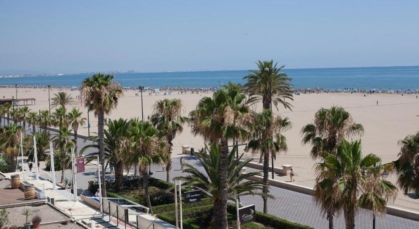 Sol Playa Suites photo