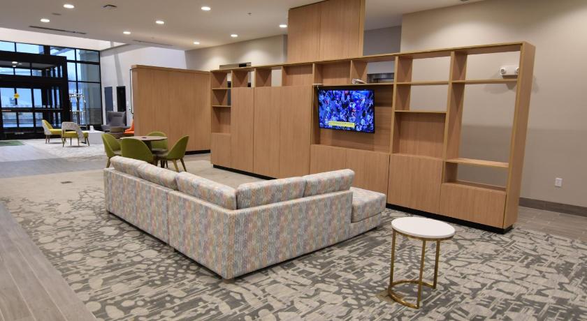 Holiday Inn Kansas City - Northeast photo