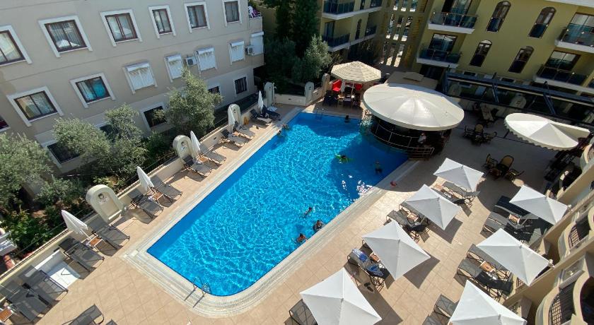 Club Karakas Apart Otel