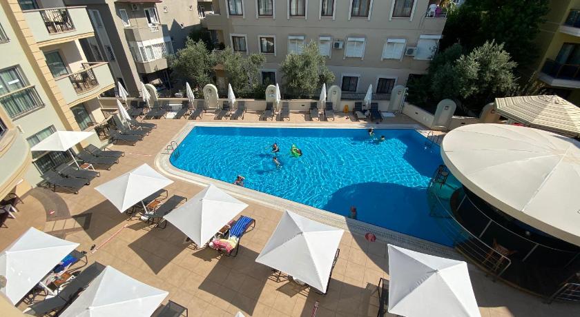 Club Karakas Apart Otel