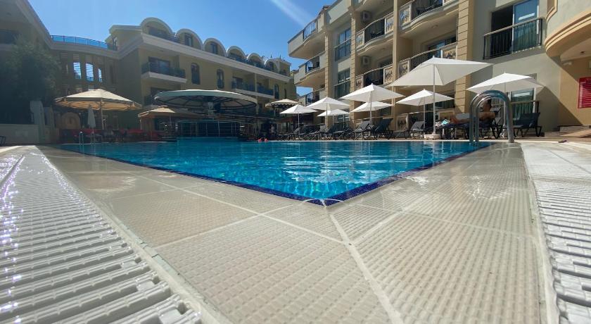 Club Karakas Apart Otel