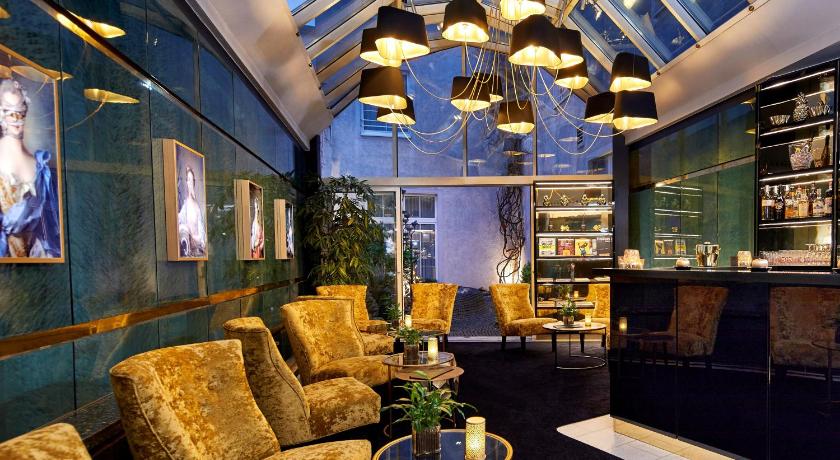 Carls Hotel photo