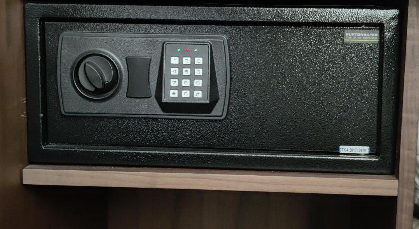Image of Single 15