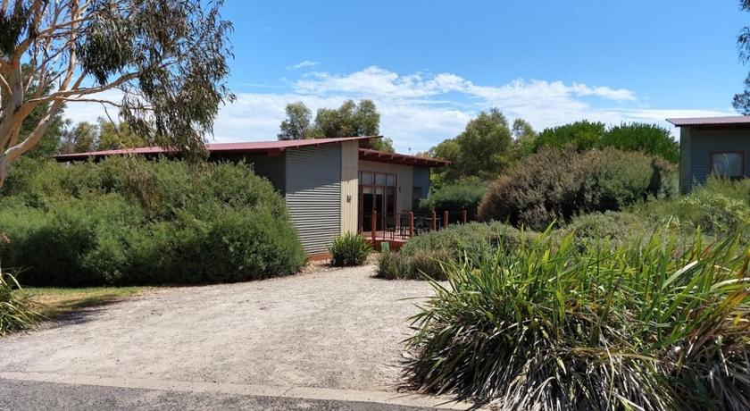 Eco Holiday Resort Villa 174 photo