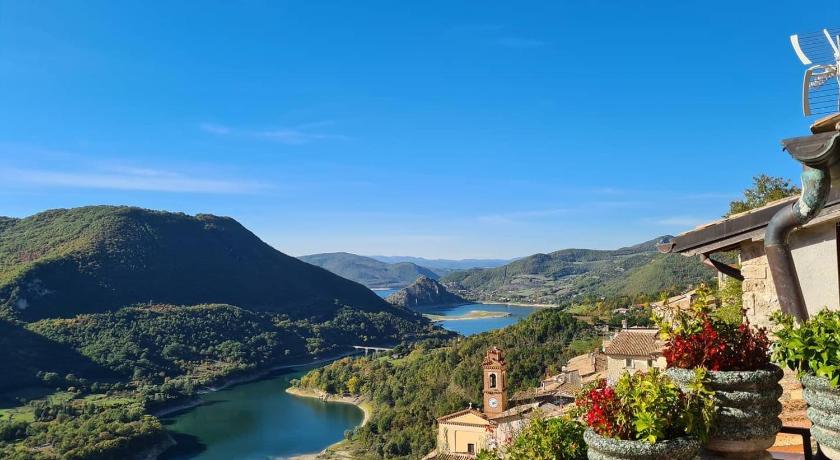 La Casa Sul Fiordo Lago del Turano