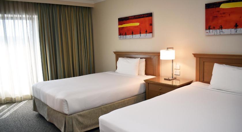 Stamford Plaza Sydney Airport Hotel & Conference Centre