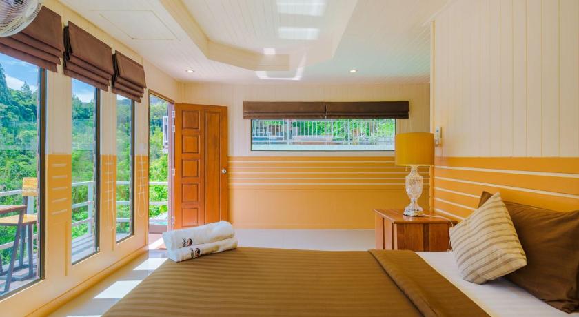 Image of Double Room with Mountain View 3