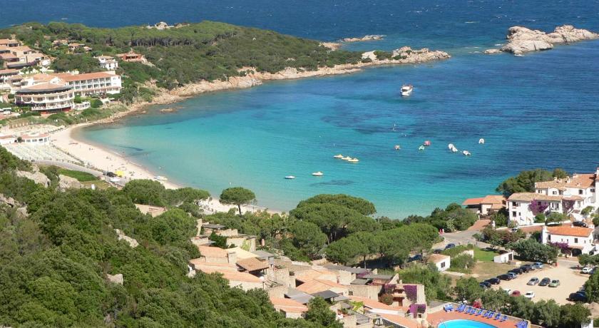 Hotel Olimpia — Hotel in Baja Sardinia