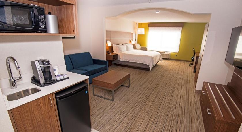 Holiday Inn Express Hotel & Suites-Hinton photo