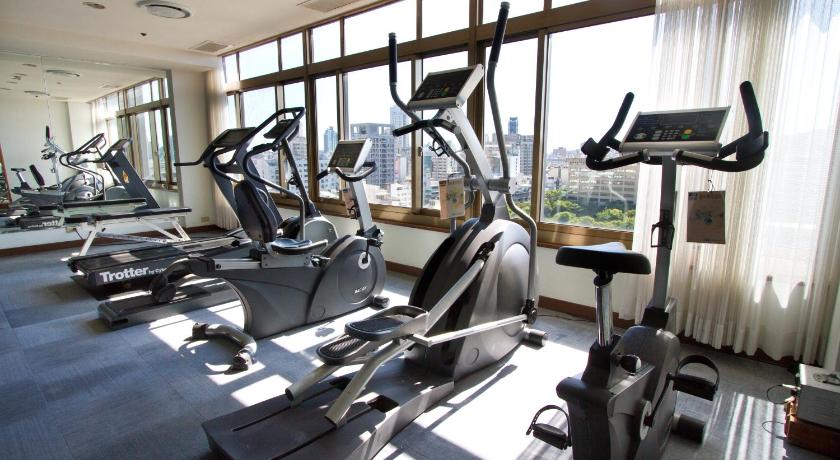 Fitness center, Howard Plaza Hotel in Kaohsiung
