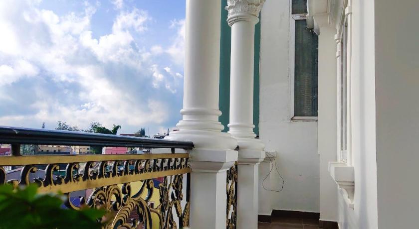 New Hampton Suits-Tam Xuan Centre Hotel – Dalat, NE