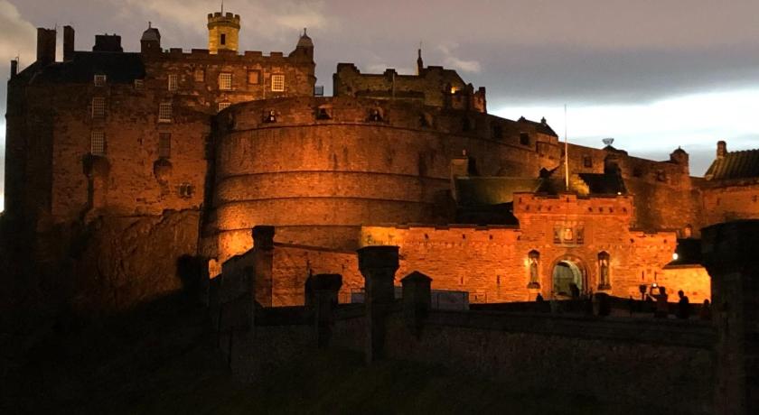 Image of Apartment 22