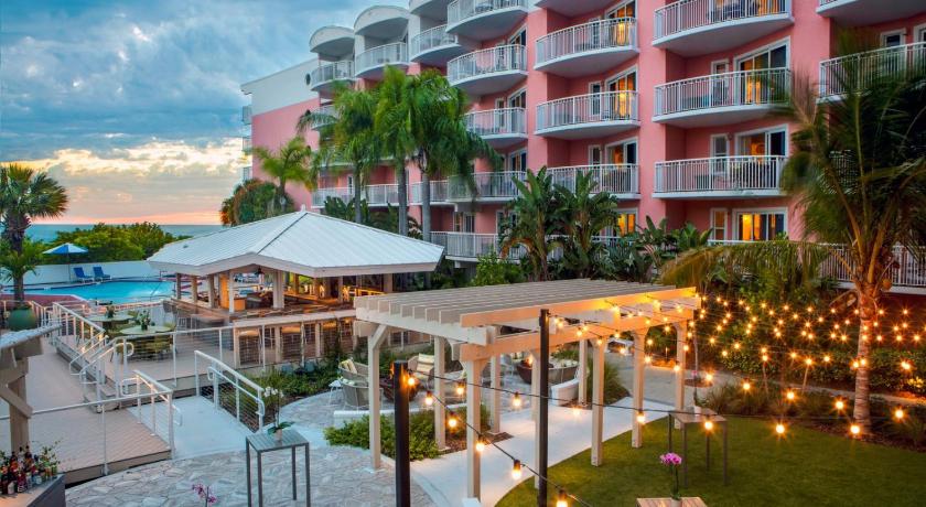 Beach House Suites by the Don CeSar