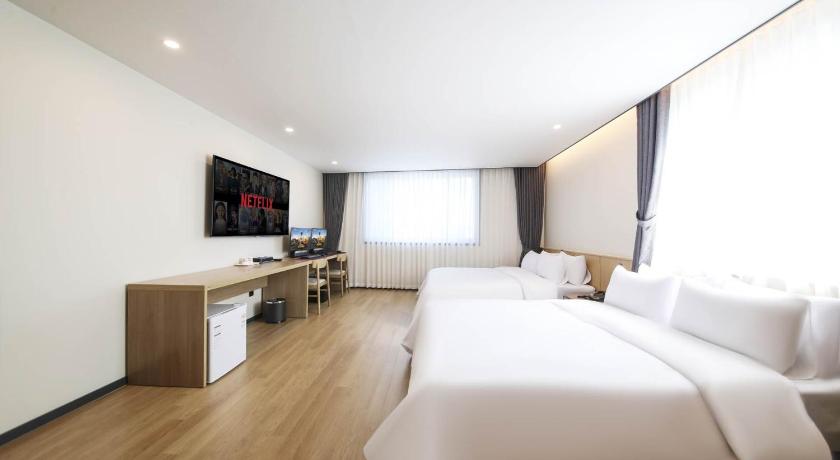 Image de Chambre Double Standard (Standard Double Room) 3