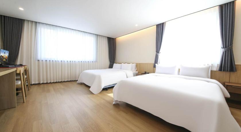 Image de Chambre Double Standard (Standard Double Room) 17
