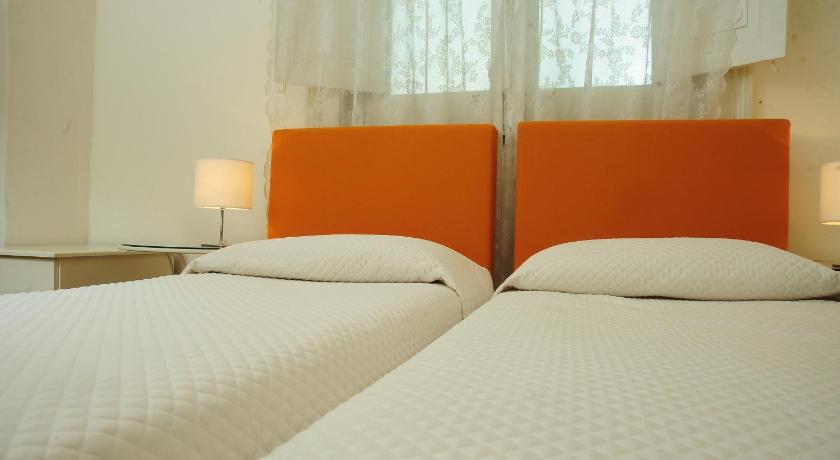 Image of Twin Room 9