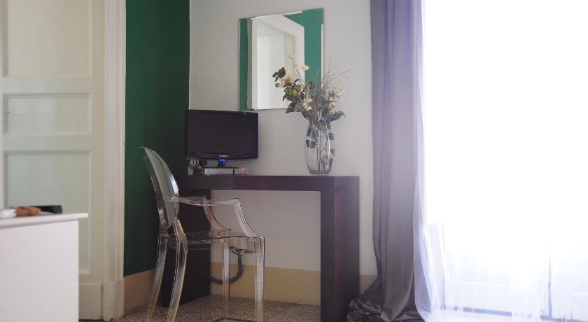 Image of Double Room 8