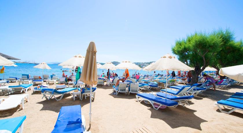 Sami Beach Hotel.