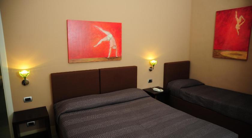 Image of Triple Room 7