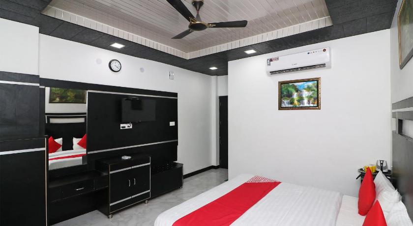 Capital O 4747 Imperial Hotel Katra in Katra (Jammu and Kashmir) - Room