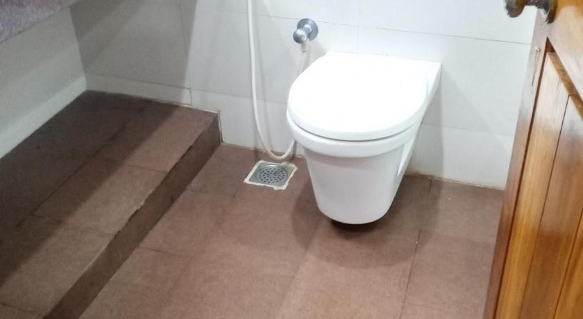 Hotel Chembiyan photo