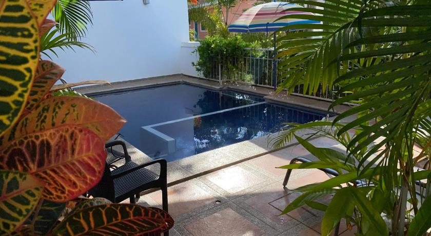 Chacala Caracoles 6 pax AA con ALBERCA y PLAYA a 50 mts